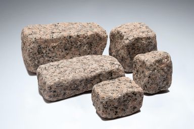 Five sizes of Granite Setts in rose-tumbled